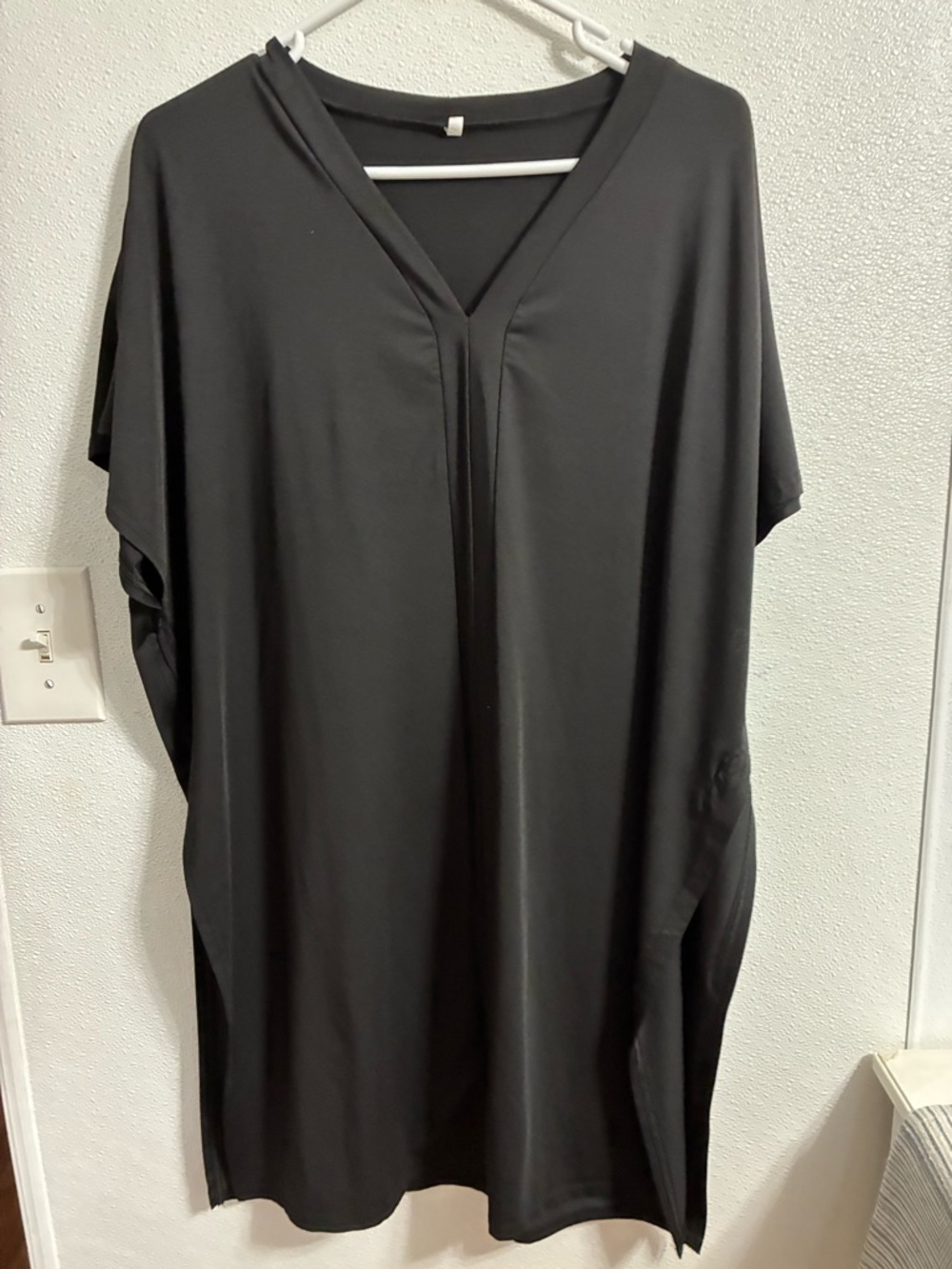 2 piece Black V-Neck  Top and Elastic Waist Shorts Set XL